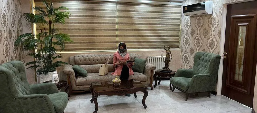 درباره دفتر وکالت حمیرا پارسا و تصویر دفتر وکالت